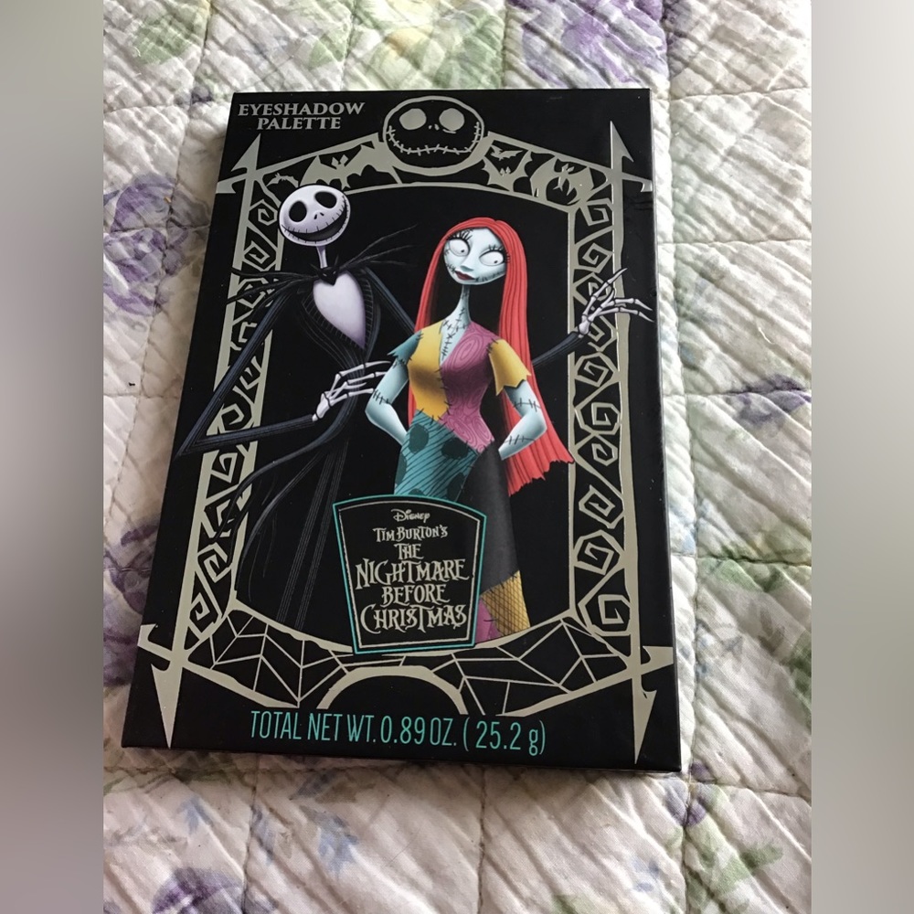 Disney Tim Burton’s The Nightmare Before Christmas Eyeshadow Eye Palette New